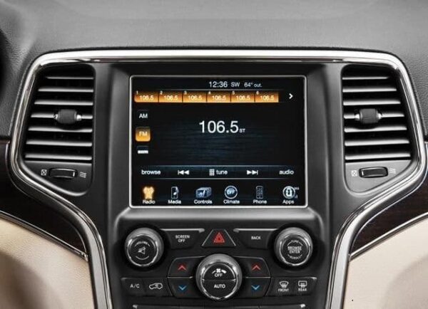 CHRYSLER/JEEP UCONNECT 8.4A 8.4AN SATELLIETNAVIGATIE KAARTUPDATE USB EUROPA 2022